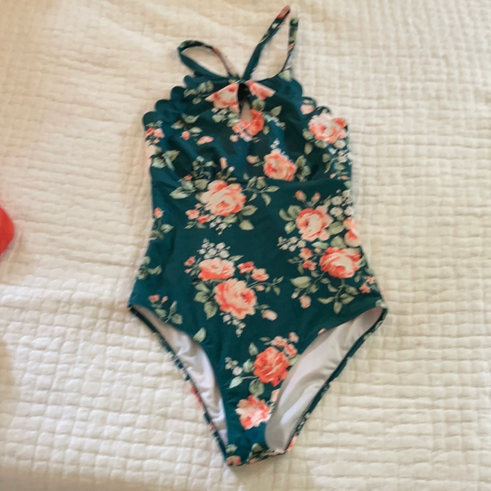 Cupshe keyhole one piece